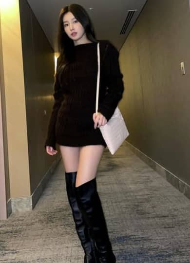 カン・ヘウォンのエロいパンチラ画像