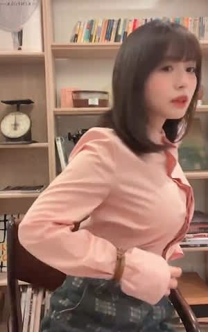 長濱ねる