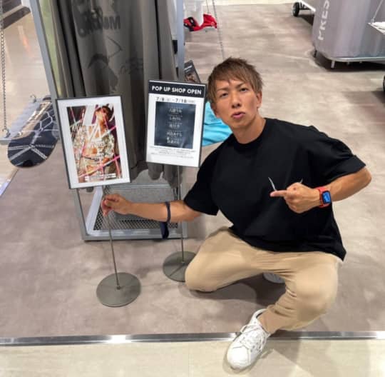 しみけん