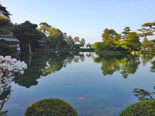 霞ヶ池