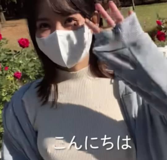 サナはJKブランドが捨てられない