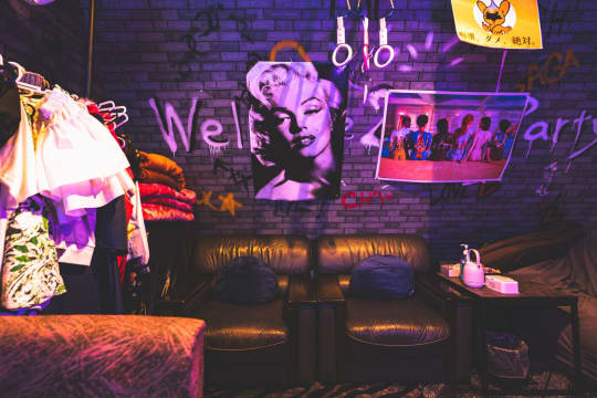 ハプニングバーの画像