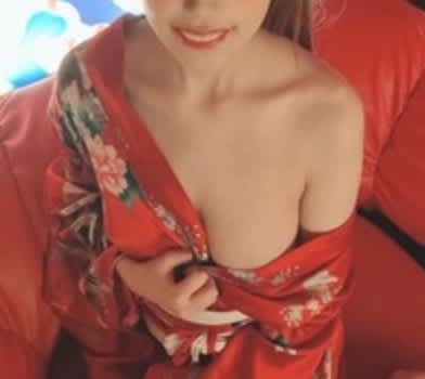 花魁がはだけている美女