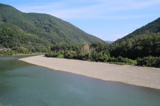 肱川の風景