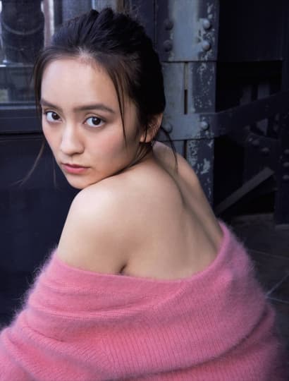 岡田結実のエロいおっぱい(巨乳)画像