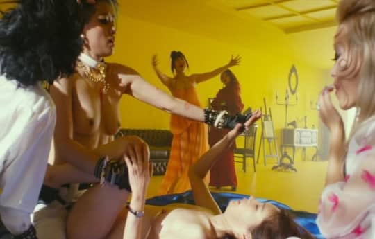 筒井真理子 エロ