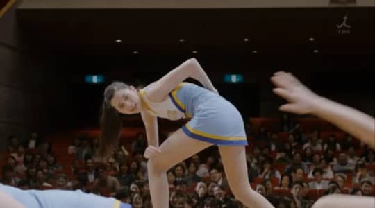 チアダンスを踊る中条なやみ