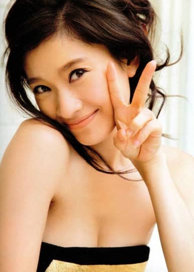 篠原涼子 おっぱい