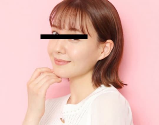 女性