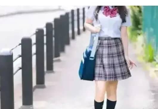 女の子