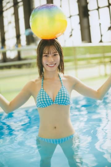 東村芽依