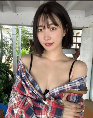 美谷朱里