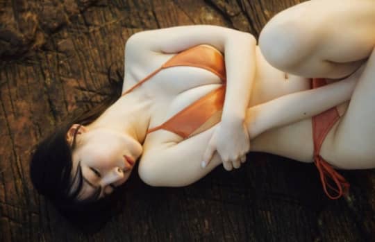 由良ゆら おっぱい