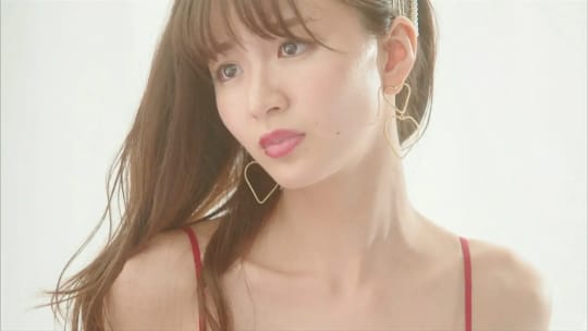 岡崎紗絵 エロ