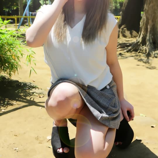 パンチラする若妻