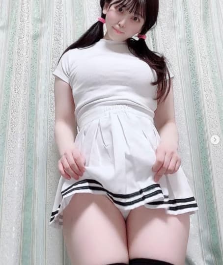 パンチラ