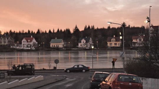 アイスランドの12月はお昼になったかと思うとすぐ夕暮れ