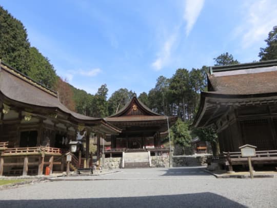 東本宮