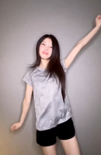 ILLIT(アイリット) エロ