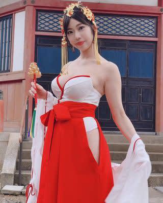 鈴木ふみ奈