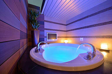 HOTEL METAL WAVE・HP2