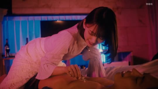 女性芸能人濡れ場シーン