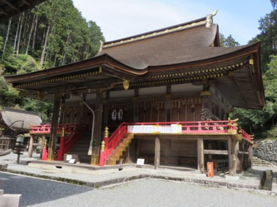 東本宮本殿