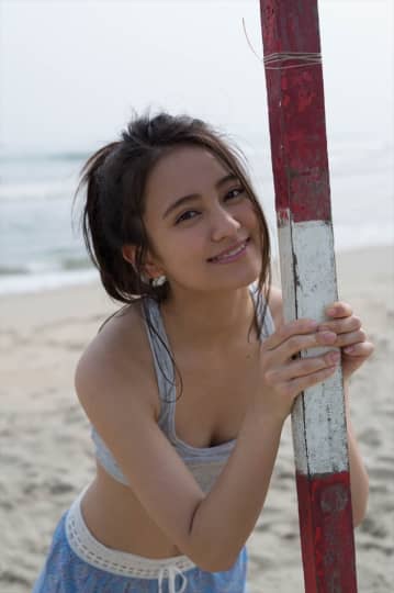 岡田結実のエロいおっぱい(巨乳)画像