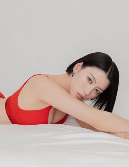 三吉彩花