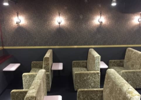 エマニエル 神田店