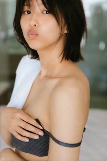 渡邉理佐 おっぱい