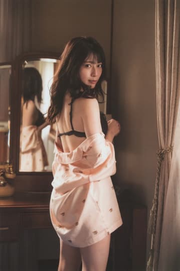 東村芽依 エロ