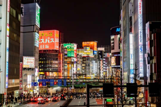 新宿駅前