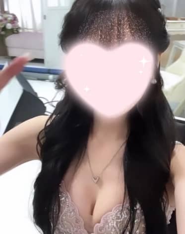 女性