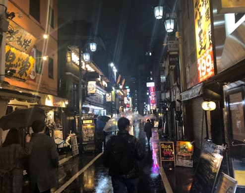 新宿三丁目付近