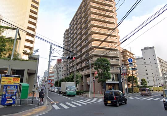 斜め左に入る道