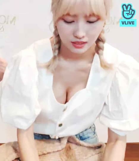 TWICE エロ 流出