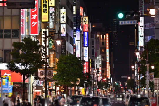 夜の新橋
