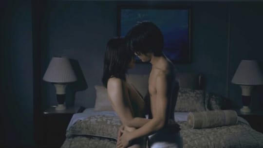 柳ゆり菜 おっぱい