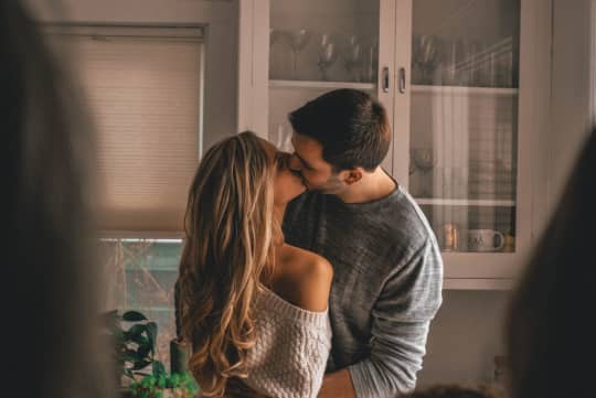 キス