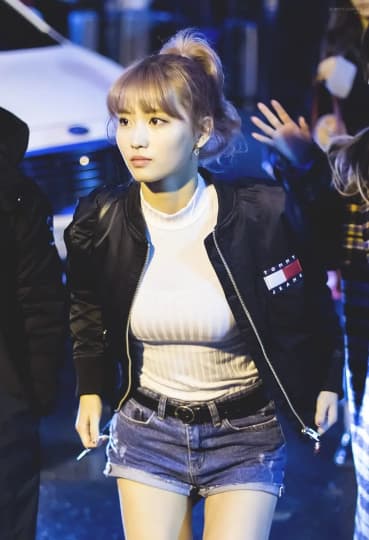 TWICE Momo(モモ) エロ