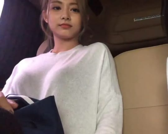 ツウィ（TZUYU） おっぱい