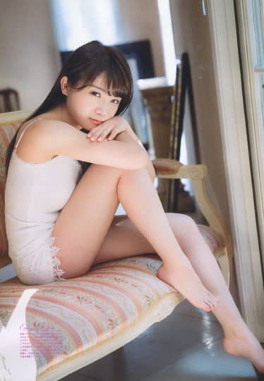 秋元真夏 おっぱい