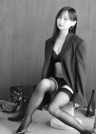 影山優佳 エロ