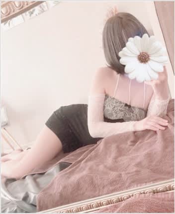 ショーットカット美女画像