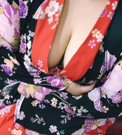 女性