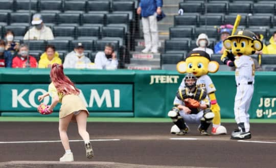 重川茉弥のエロいパンチラ