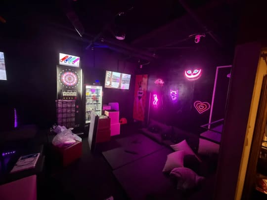 ハプニングバー