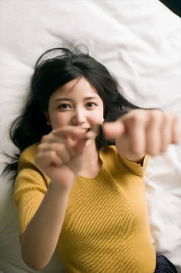 久保史緒里 おっぱい