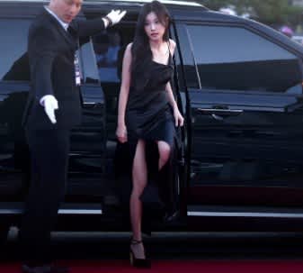 カン・ヘウォンのエロいパンチラ画像